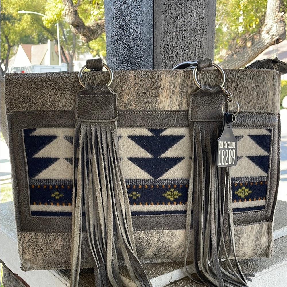 Chic Leather Shoulder Bag